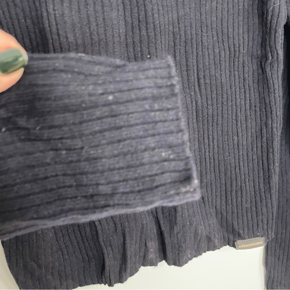 Abercrombie & Fitch Lambswool Blend Blue LS Sweater Size Small - Picture 2 of 9